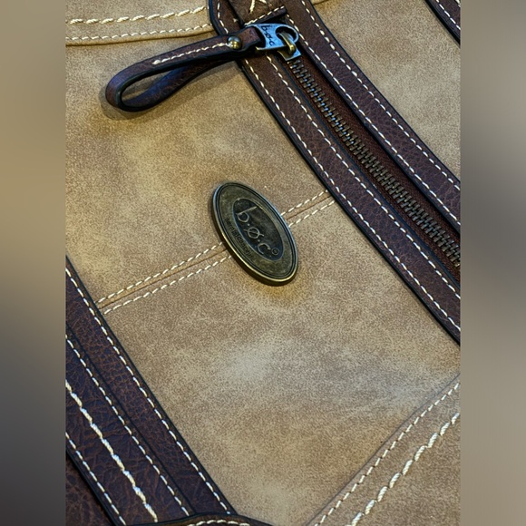 BOC Taupe Purse with Convertible Strap and Cell Phone Power Bank, Like New!! - Picture 1 of 13